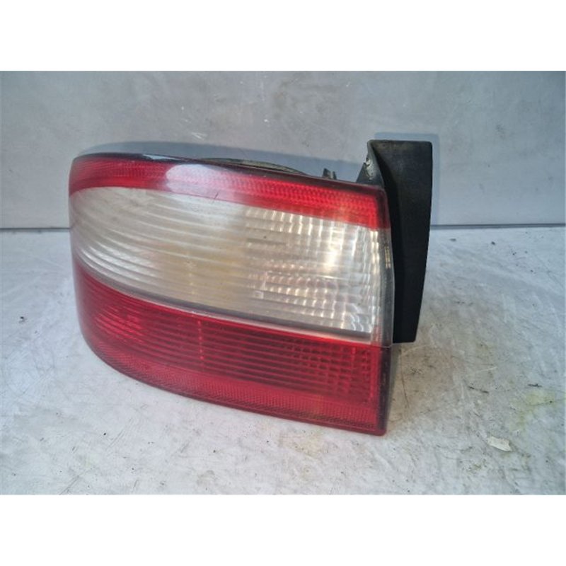 RENAULT LAGUNA II Bal Hátsó Lámpa