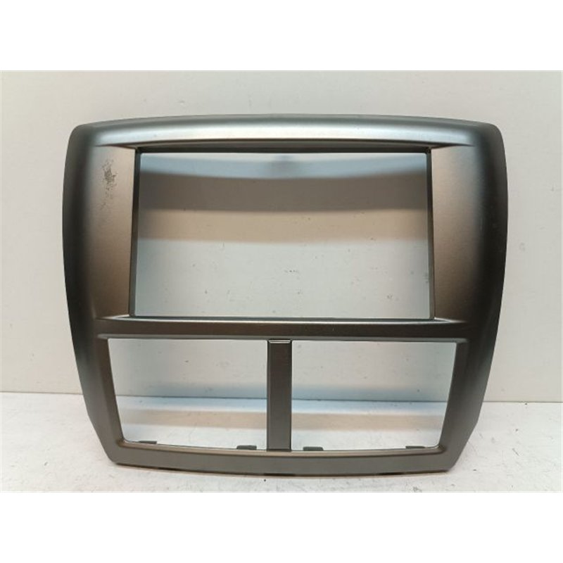 SUBARU FORESTER Középkonzol Keret