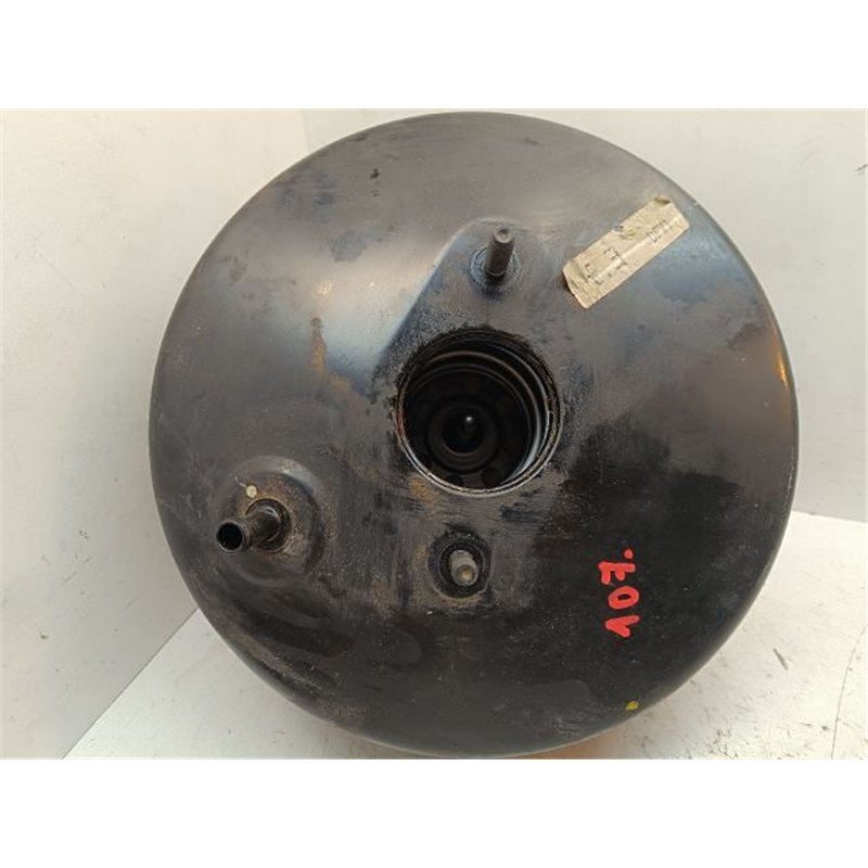 MAZDA 2 Fékrásegítő