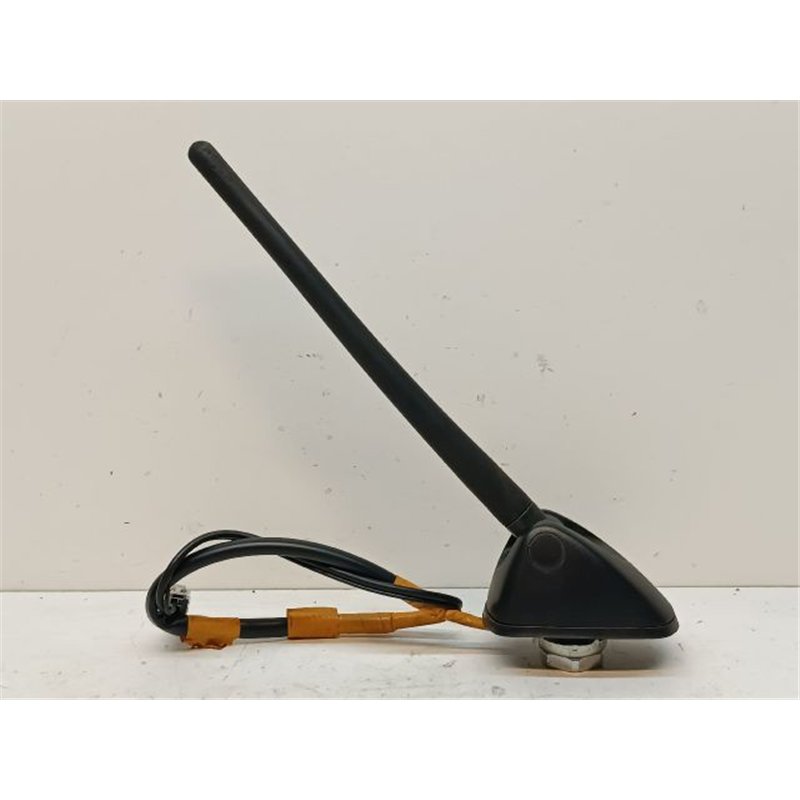 SUBARU FORESTER Antenna