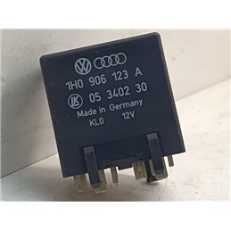 VW GOLF III Relé