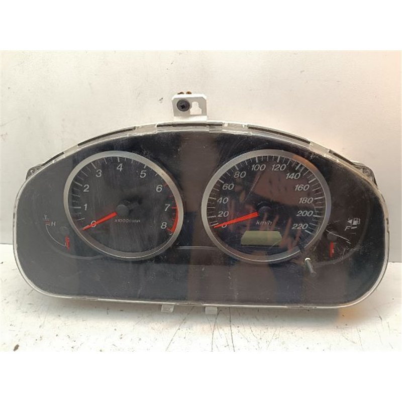 MAZDA 2 Kilométeróra