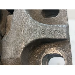 VW PASSAT B6 Motor Tartó Bak Jobb