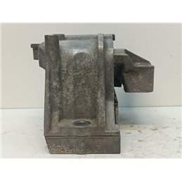 VW PASSAT B6 Motor Tartó Bak Jobb