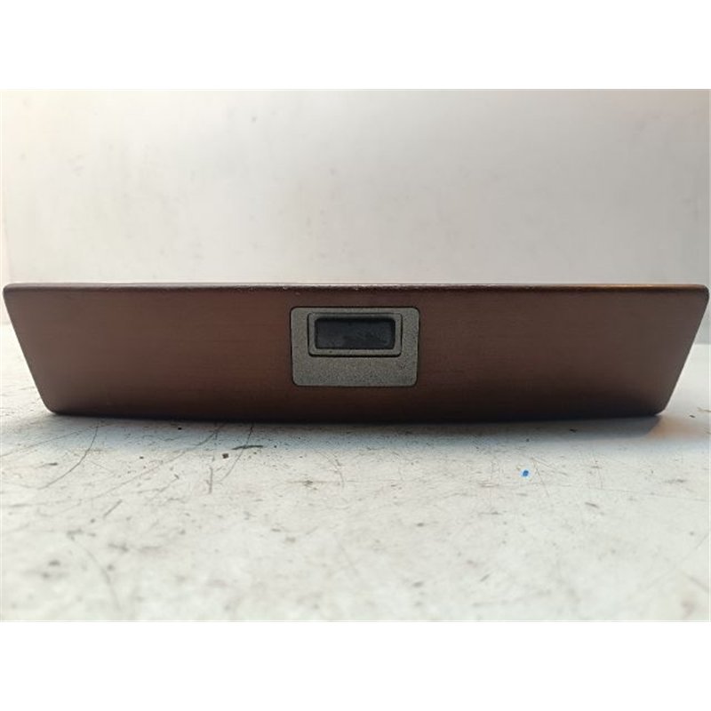 BMW 7 Első Tároló Rekesz