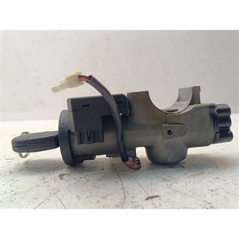 NISSAN ALMERA II Gyújtáskapcsoló