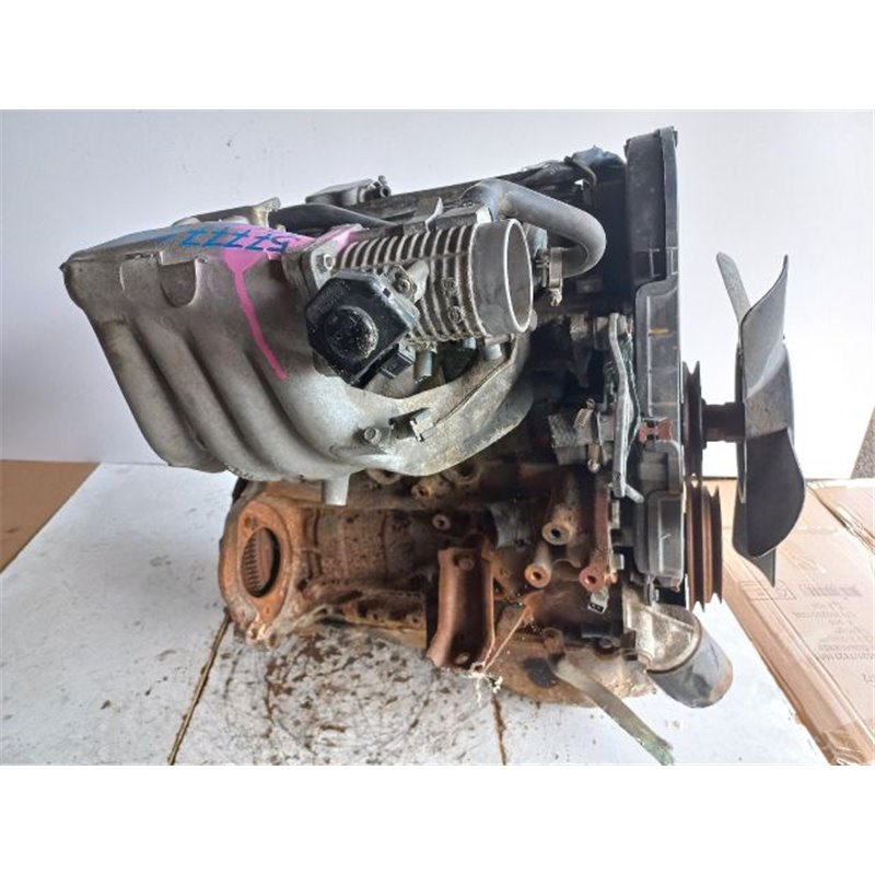 OPEL OMEGA Motor (Fűzött blokk hengerfejjel)