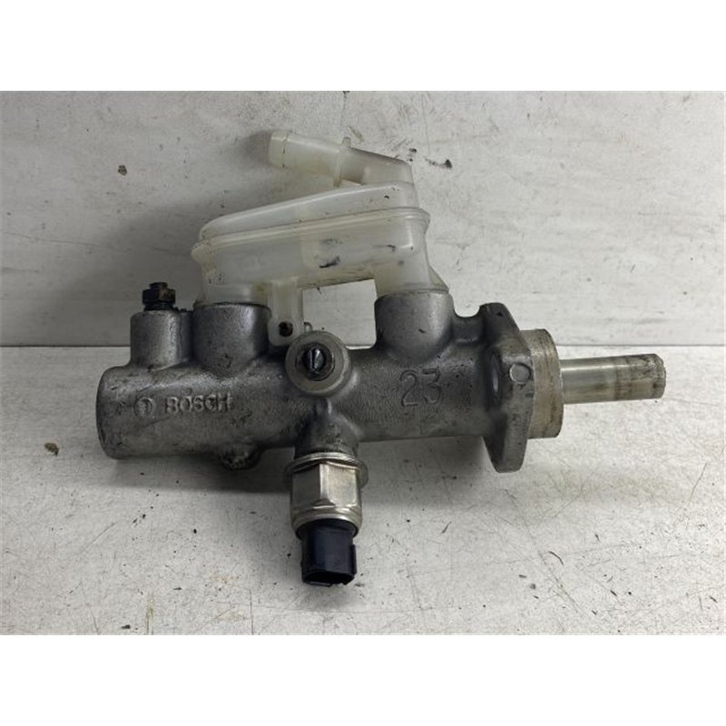 NISSAN ALMERA TINO Főfékhenger