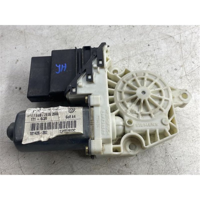 SEAT LEON Jobb hátsó Ablakemelő Motor