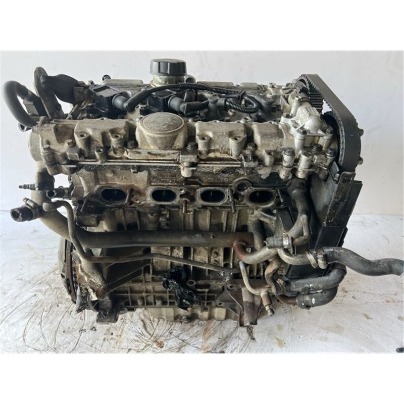 VOLVO V40 Motor (Fűzött blokk hengerfejjel)