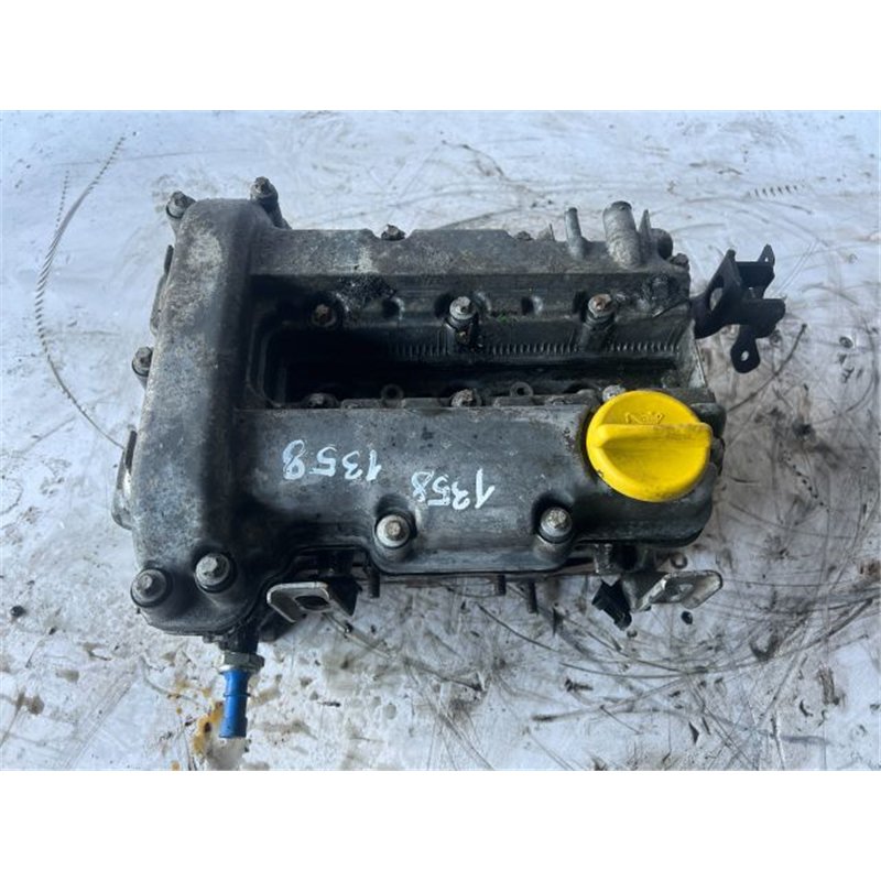 OPEL CORSA C Hengerfej