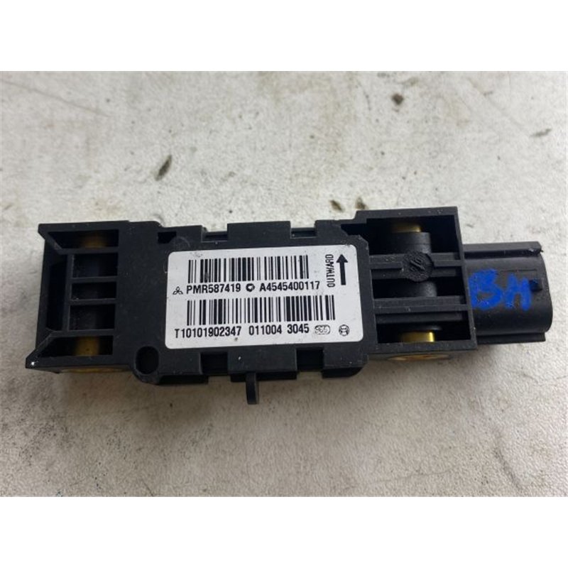 MITSUBISHI COLT Bal hátsó Oldal Ütközés Érzékelő