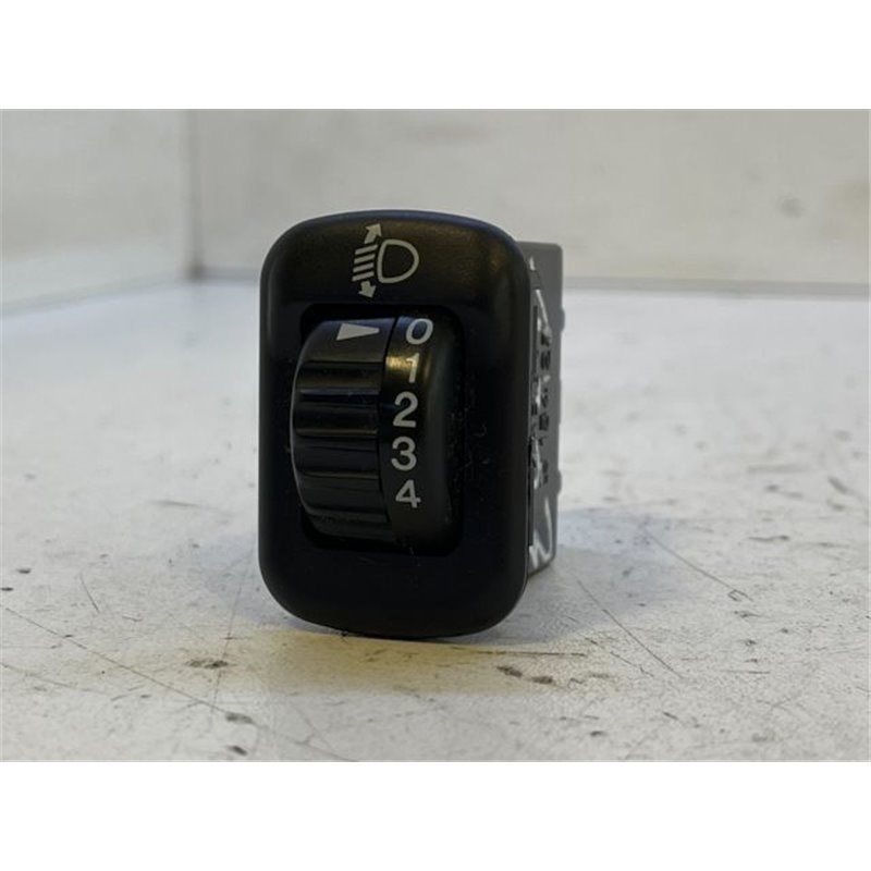 DAIHATSU SIRION Fényszórómagasság Állító Kapcsoló