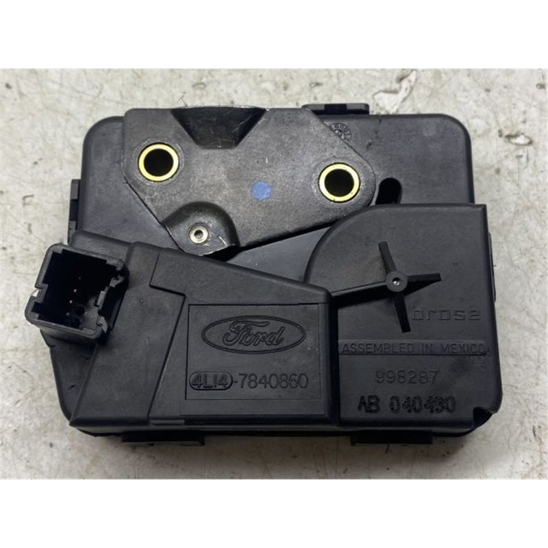 JAGUAR X-TYPE Csomagtérajtó Zárszerkezet