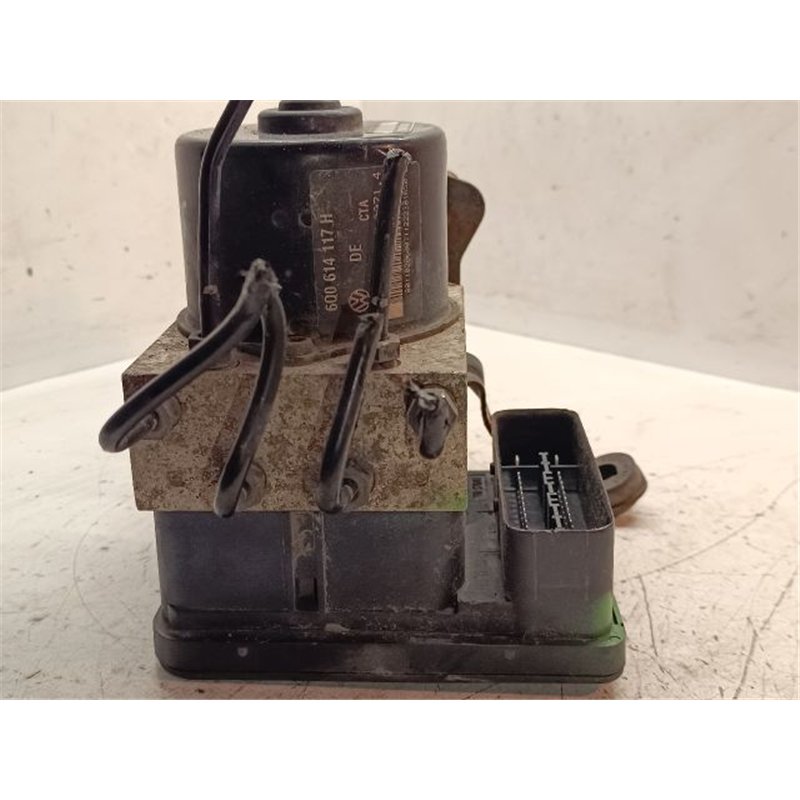 VW POLO IV ABS Kocka