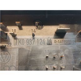 VW PASSAT B6 Biztosítéktábla Motortér