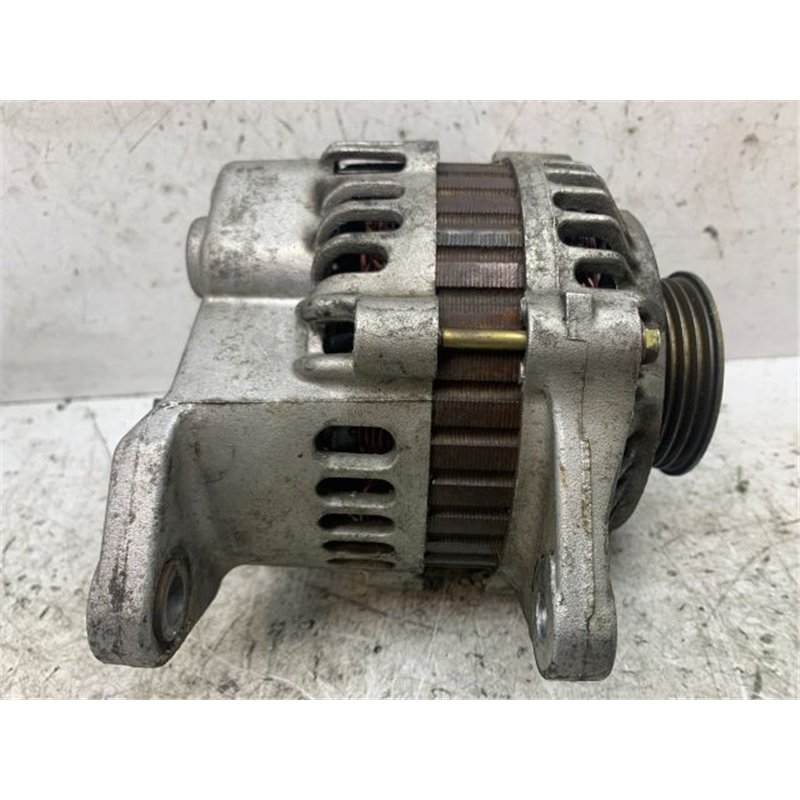 NISSAN ALMERA I Generátor