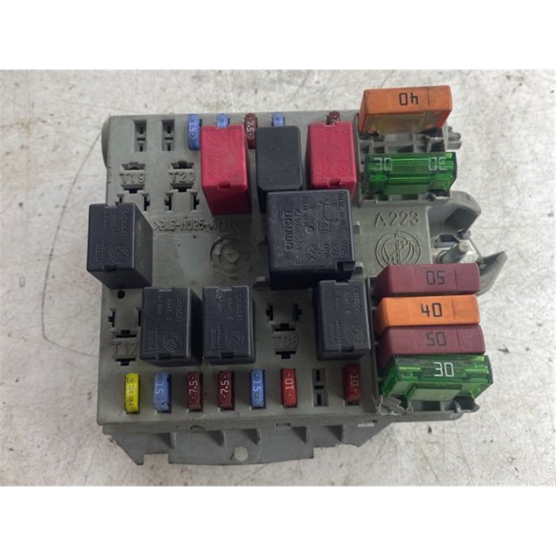 ALFA ROMEO 147 Biztosítéktábla Doboz