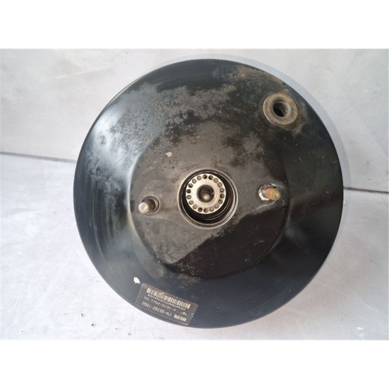 MAZDA 2 Fékrásegítő