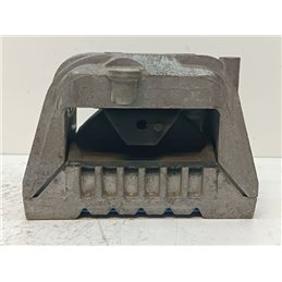 VW PASSAT B6 Motor Tartó Bak Jobb