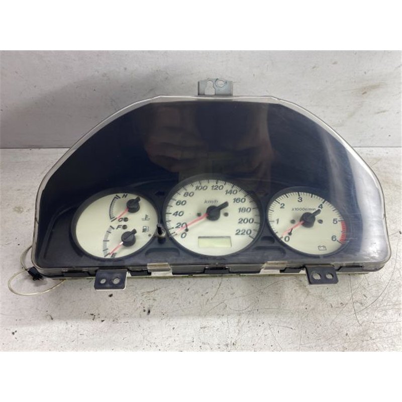 MAZDA PREMACY Kilométeróra