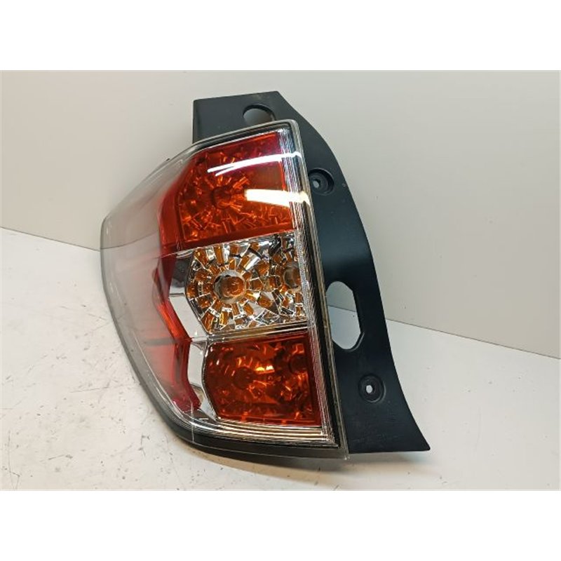 SUBARU FORESTER Bal Hátsó Lámpa