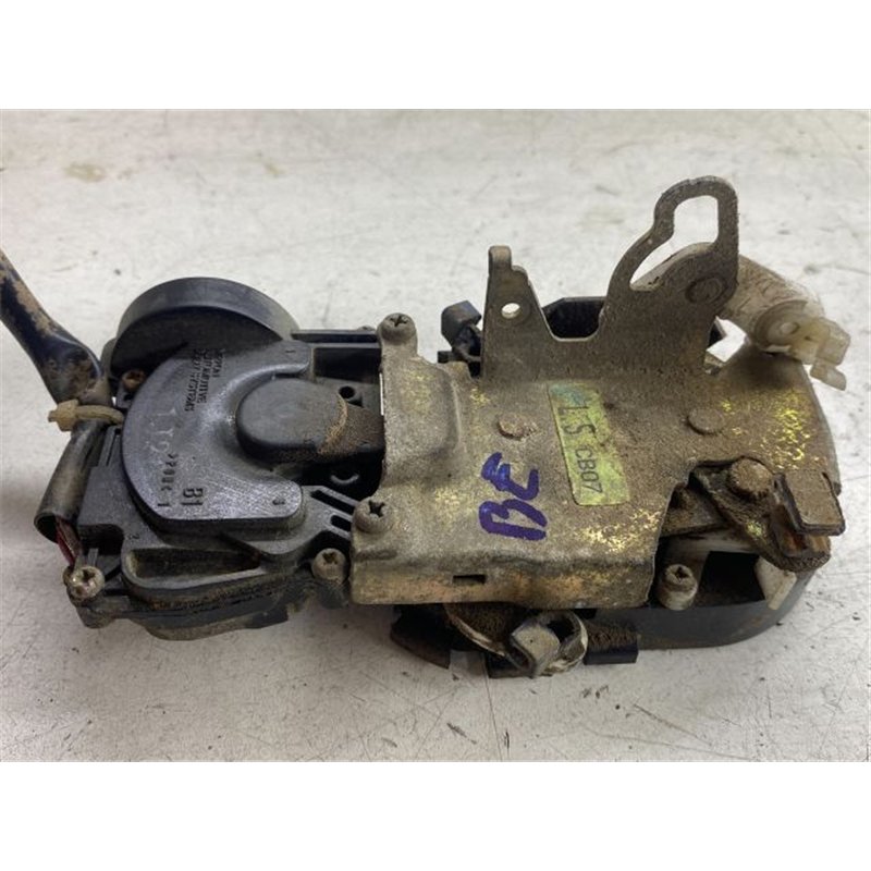 MAZDA PREMACY Bal első Ajtózár