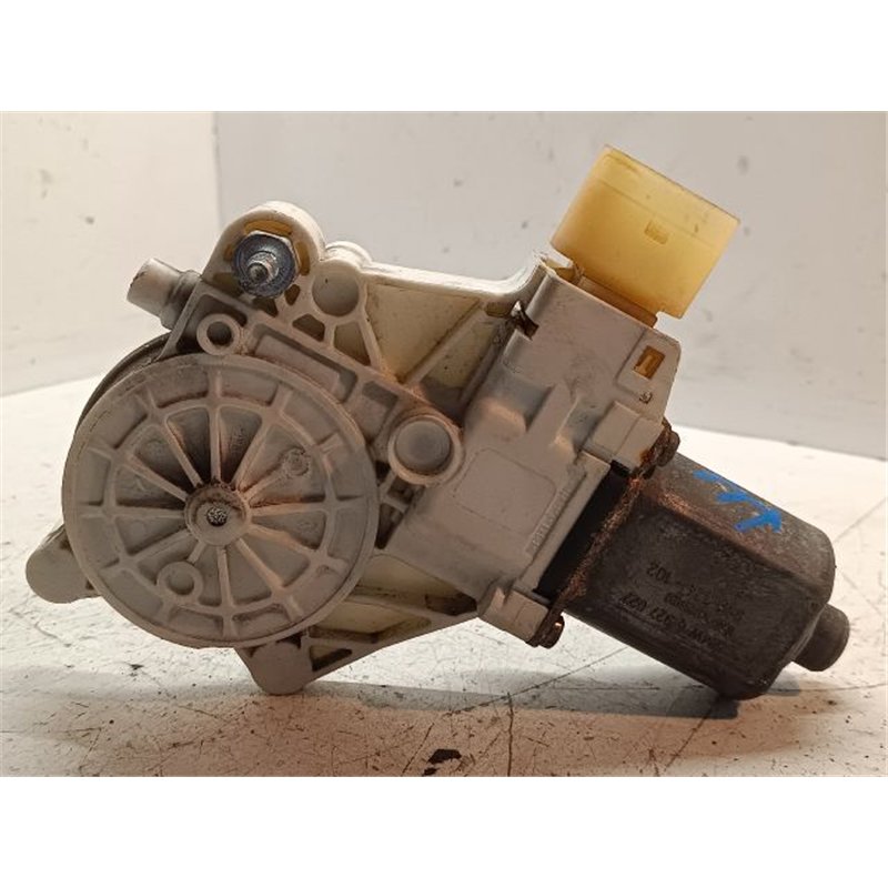 BMW 1 Bal első Ablakemelő Motor