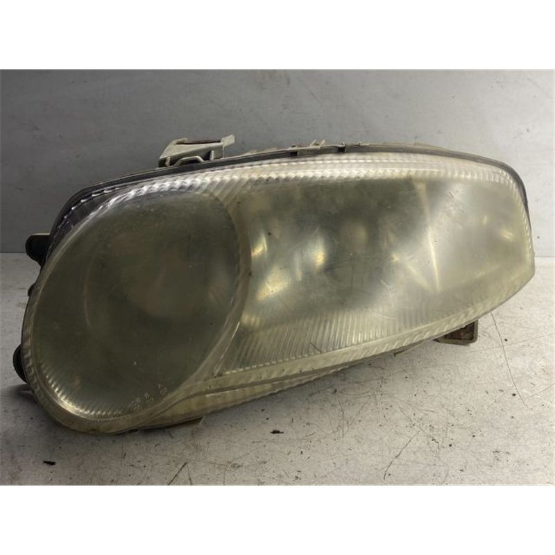 ALFA ROMEO 147 Bal Fényszóró