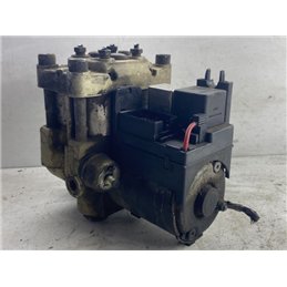 BMW 5 E34 ABS Kocka