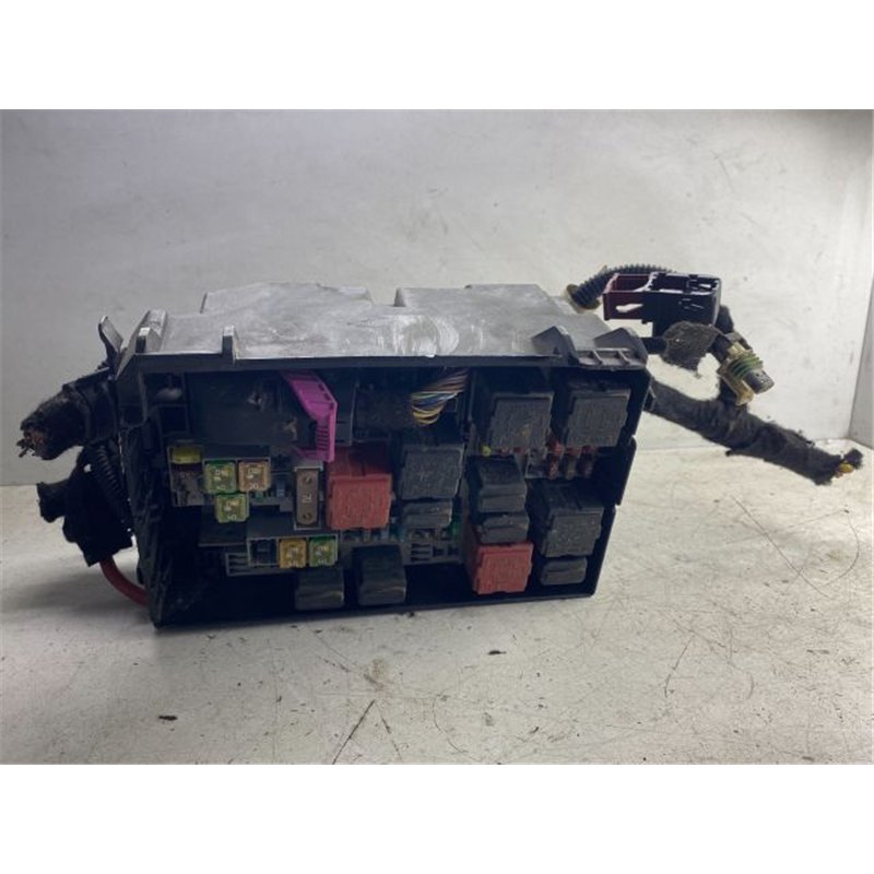 OPEL CORSA D Biztosítéktábla Doboz