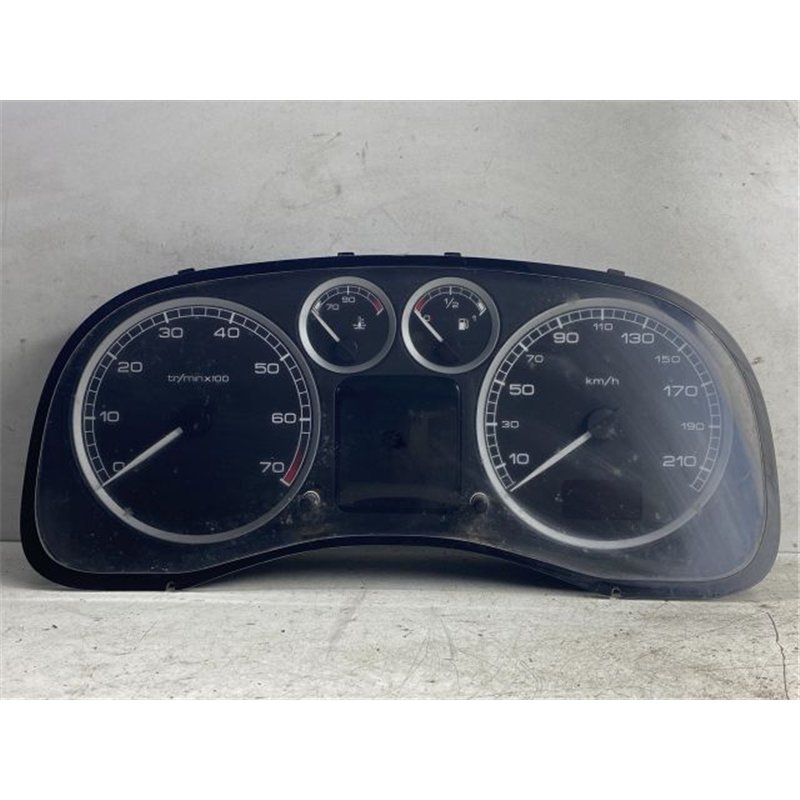 PEUGEOT 307 Kilométeróra