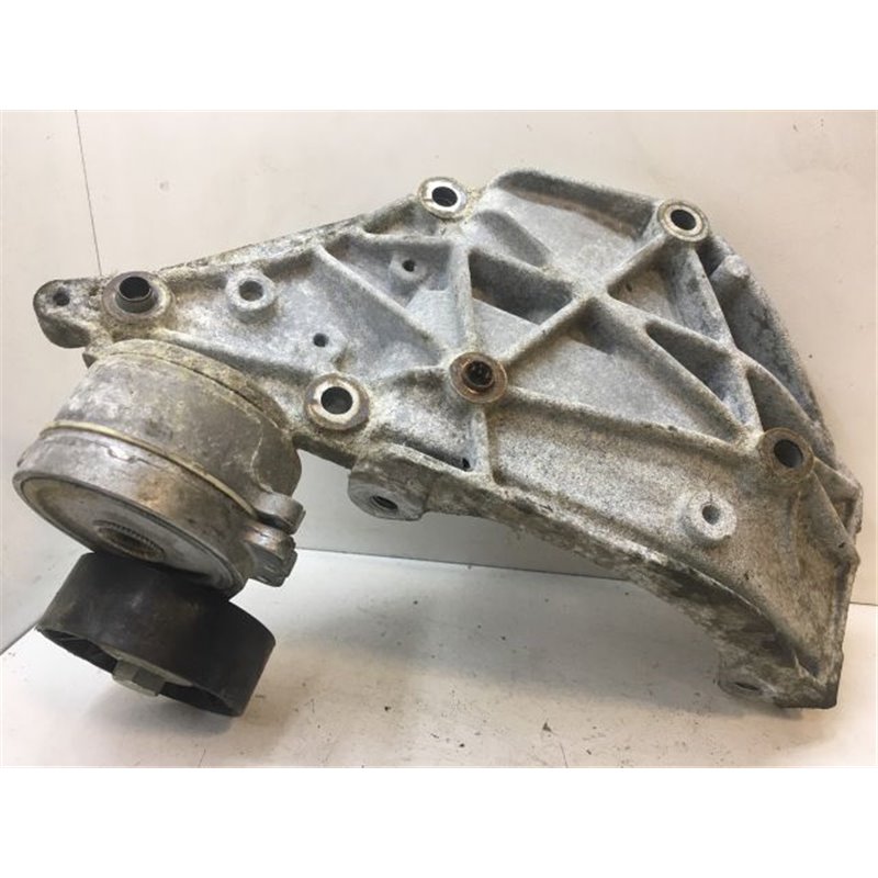 VOLVO V50 Generátor Tartó Bak