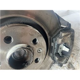 VW BORA Jobb első Csonkállvány Kerékaggyal