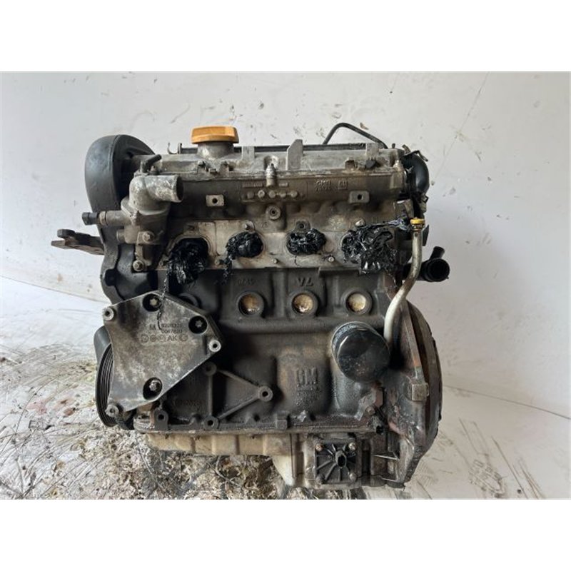 OPEL VECTRA C Motor (Fűzött blokk hengerfejjel)