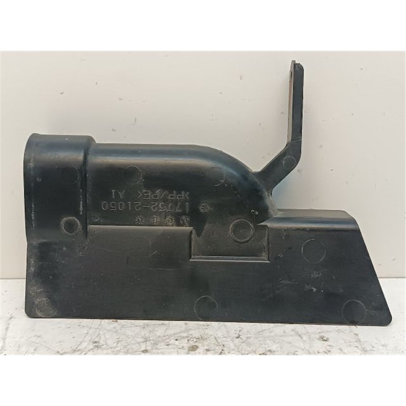 TOYOTA PRIUS Légbeömlő Cső