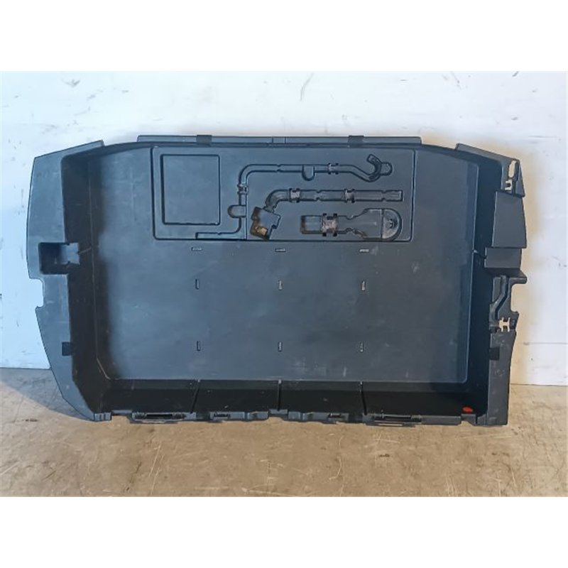 TOYOTA PRIUS Csomagtér Tálca