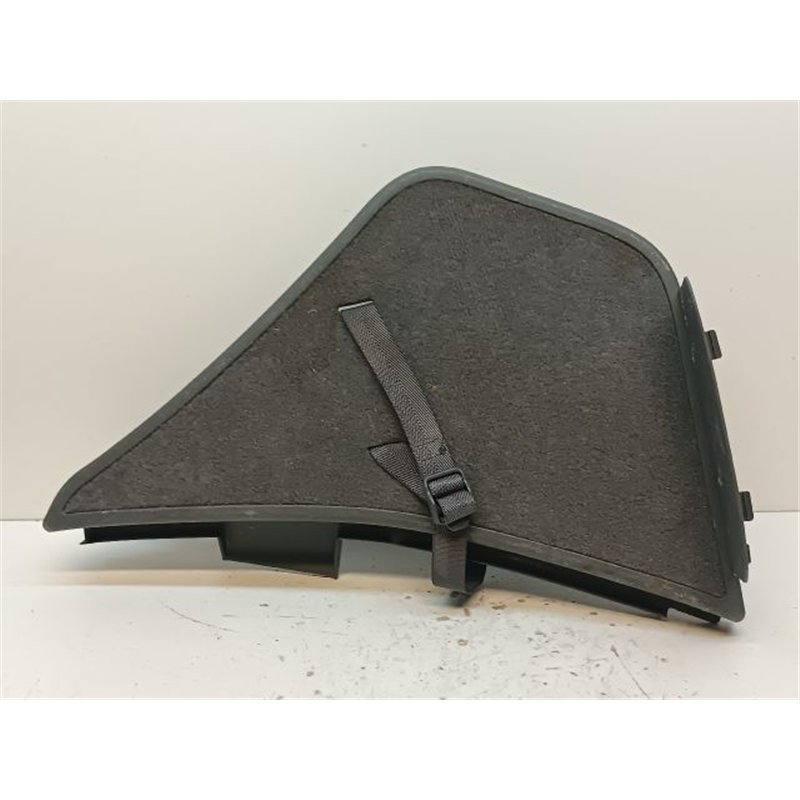 TOYOTA PRIUS Jobb hátsó Tároló Rekesz Fedél