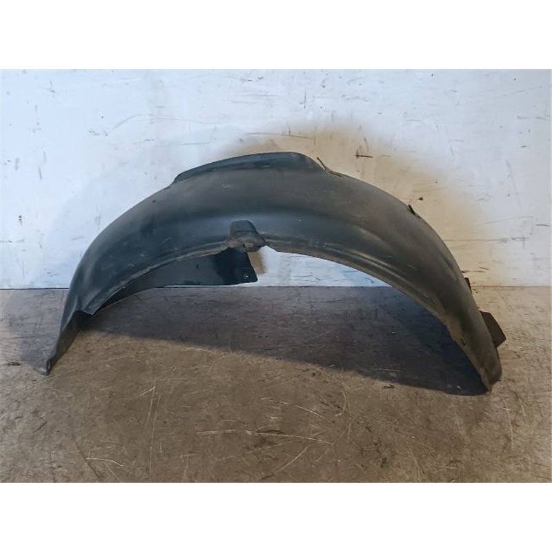 VW GOLF VI Bal első Dobbetét (Kerékjárati, Műanyag)