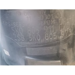 VW GOLF VI Bal első Első Dobbetét (Kerékjárati, Műanyag)