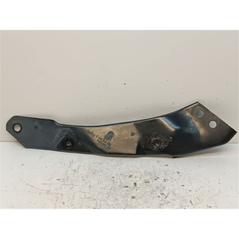 VW GOLF VI Jobb Fényszóró Tartó