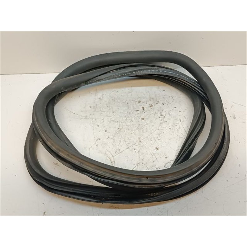 VW GOLF VI Jobb hátsó Gumikéder