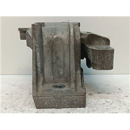 VW GOLF VI Motor Tartó Bak Jobb