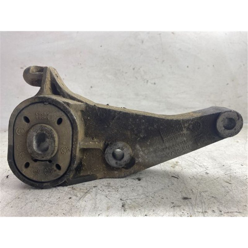 OPEL MERIVA A Tartó Bak