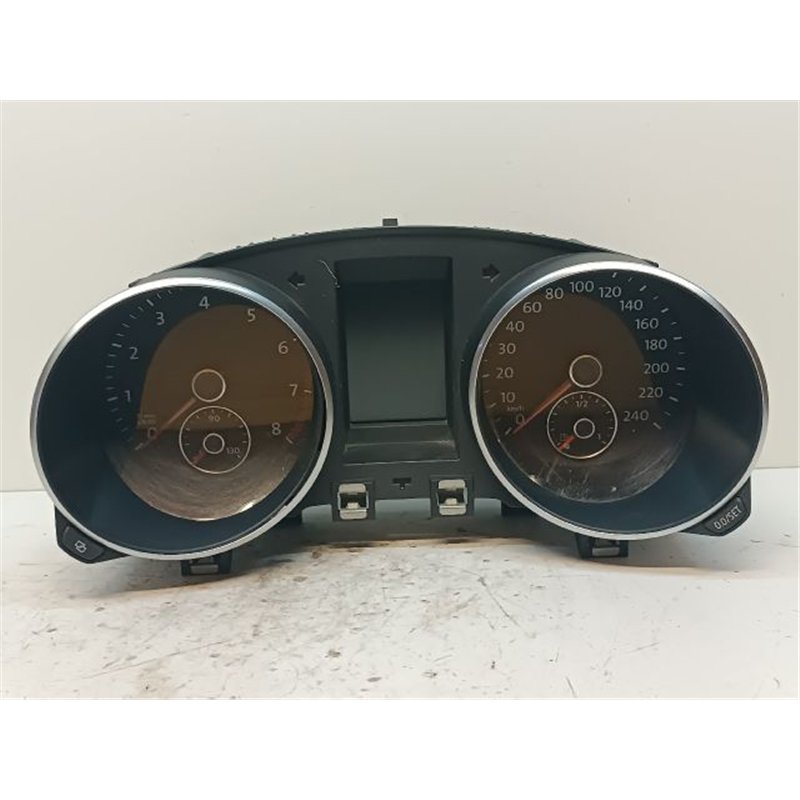 VW GOLF VI Kilométeróra