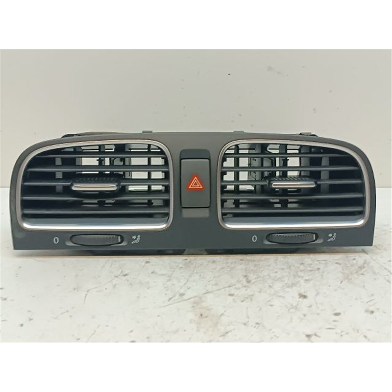 VW GOLF VI Középső Szellőző