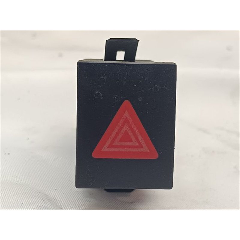 VW POLO IV Vészvillogó Kapcsoló