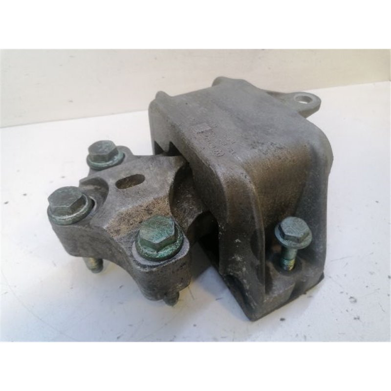 VW GOLF IV Motor Tartó Bak (Fém)