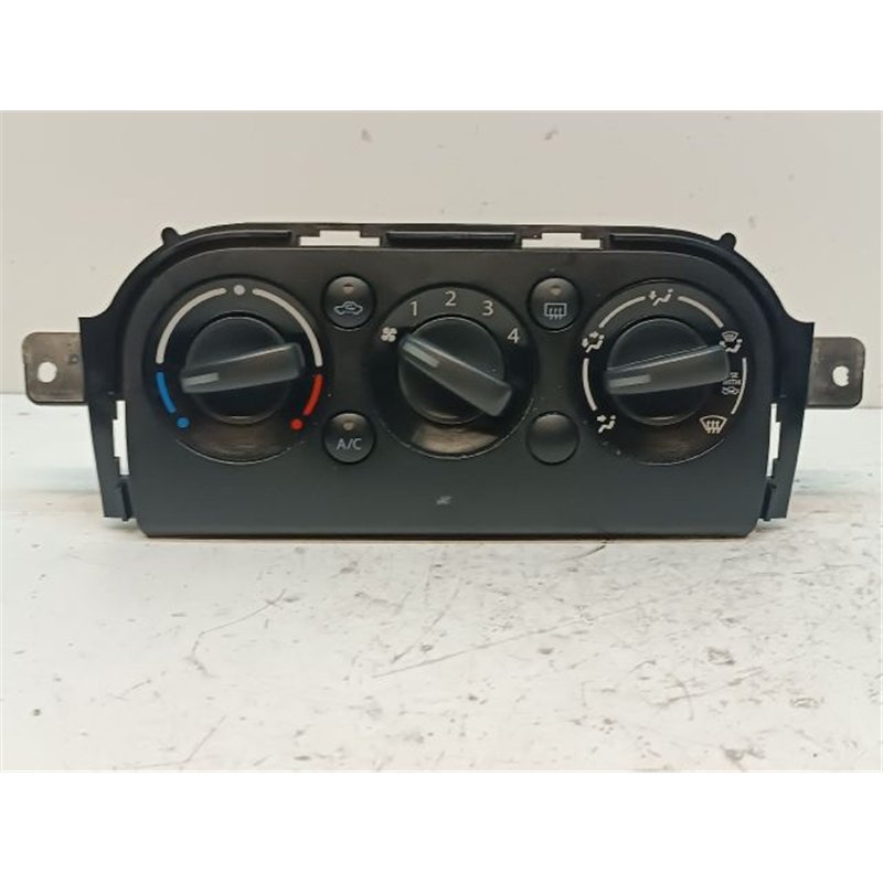 SUZUKI SX4 Fűtéskapcsoló (manuális klímás)