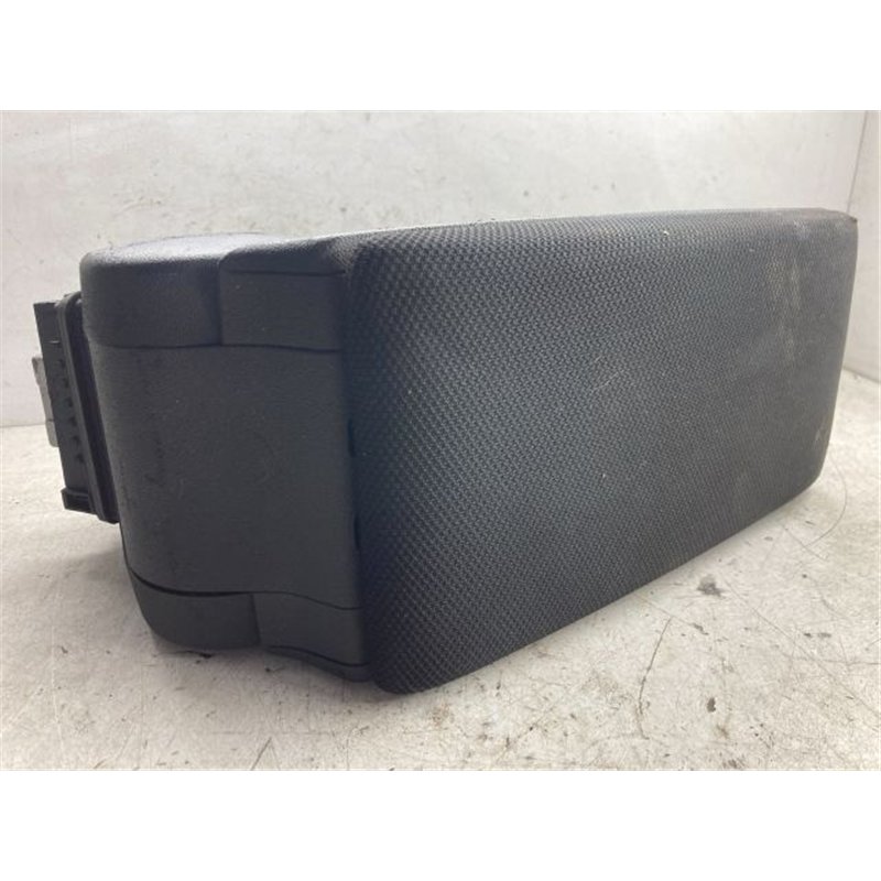 ALFA ROMEO 147 Kesztyűtartó